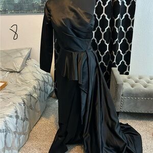 Elegant Black Evening Gown